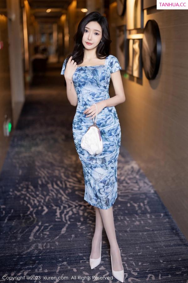 王馨瑶  [XiuRen]高清写真图 2023.05.26 No.6812 王馨瑶yanni 丝袜美腿第4张图片